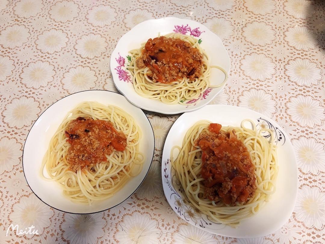 （完胜必胜客的）番茄肉酱意大利面～