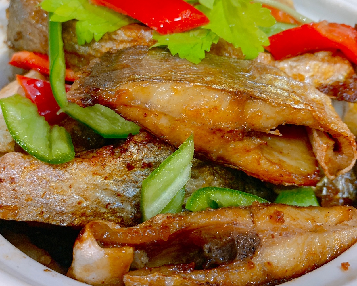 砂锅焗金鲳鱼的做法