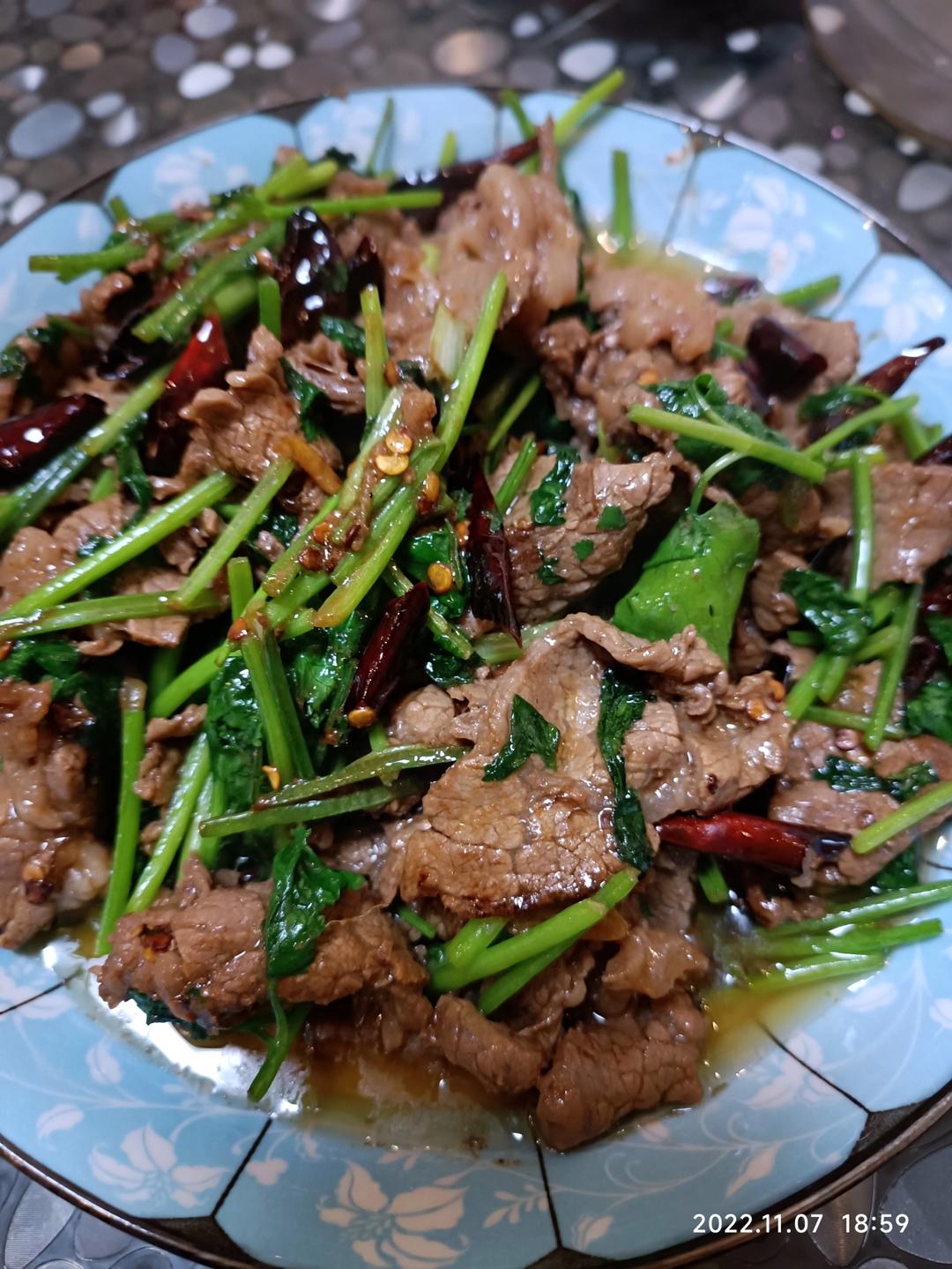 小炒牛肉