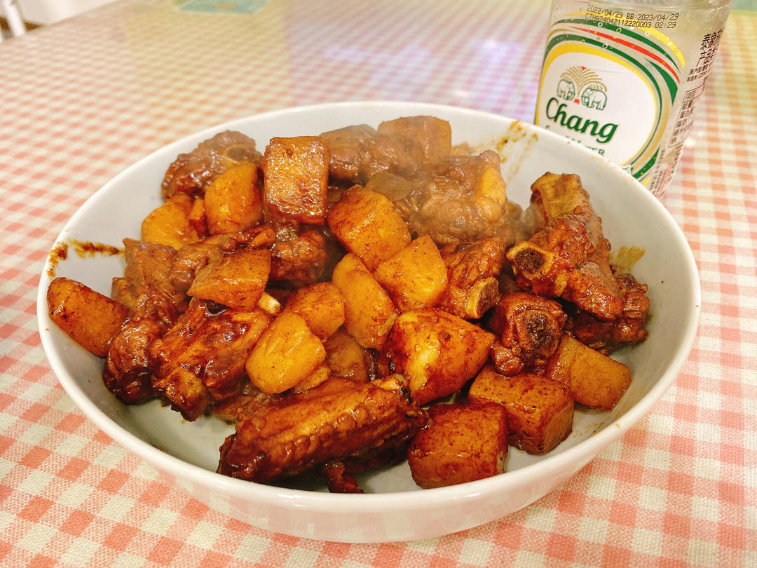 土豆烧排骨