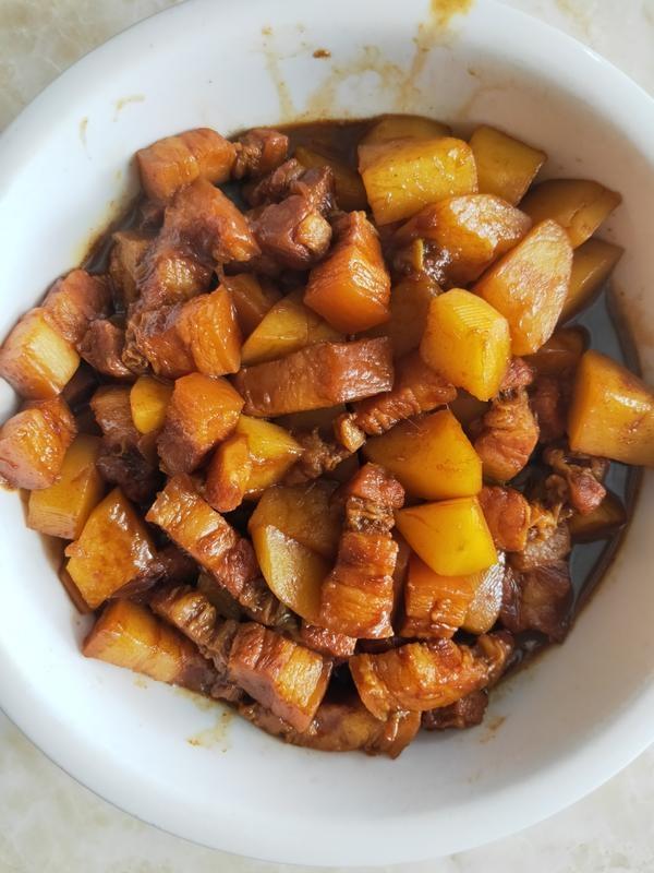 红烧肉炖土豆