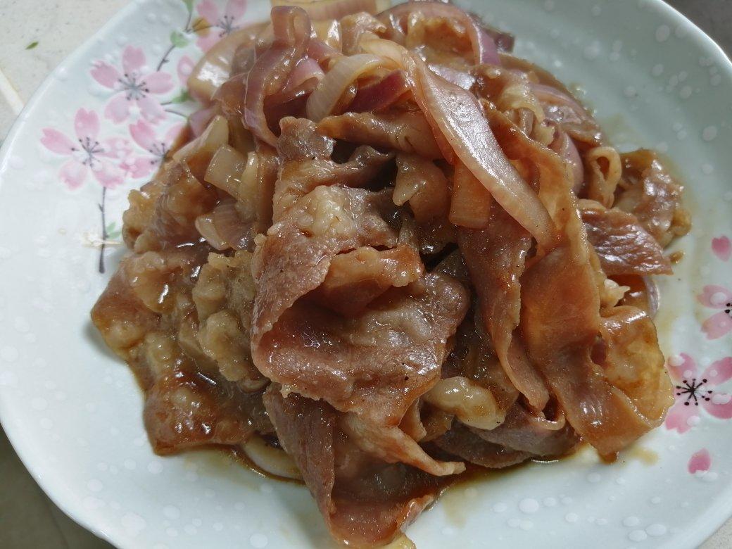 好吃到舔盘的秘制洋葱炒肥牛卷！拌饭巨香