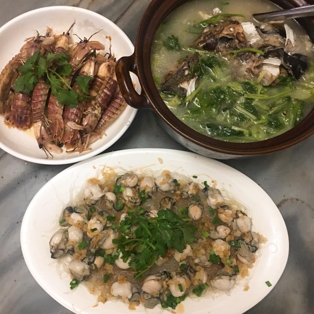 蒜蓉粉丝蒸生蚝肉