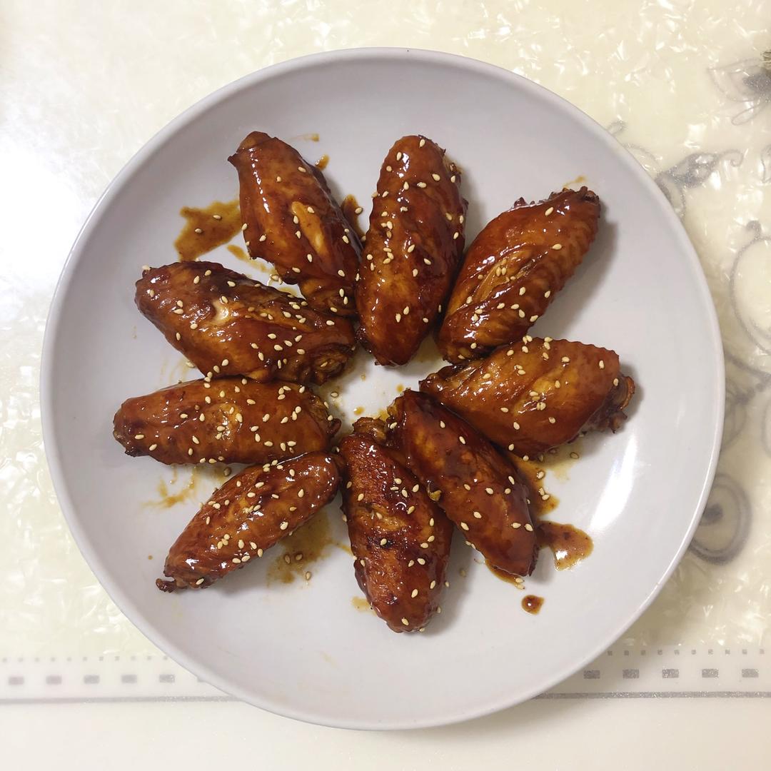 厨师长教你：“可乐鸡翅”的家常做法，味道鲜嫩可口，先收藏起来