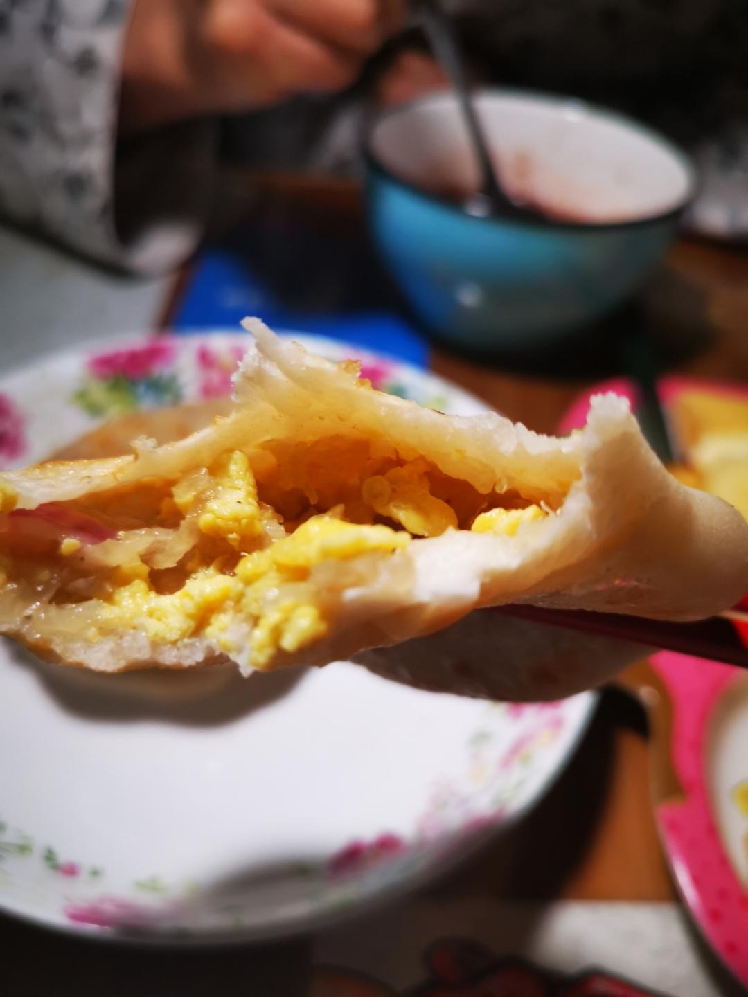 会连续吃八个的萝卜馅饼