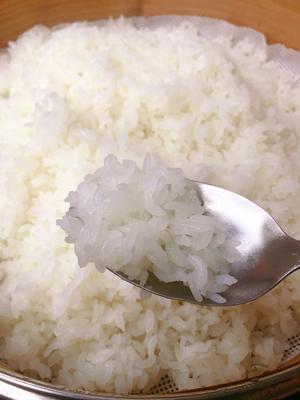 蒸笼蒸饭，粒粒分明！㊙️最好吃的大米饭做法！的做法 步骤12