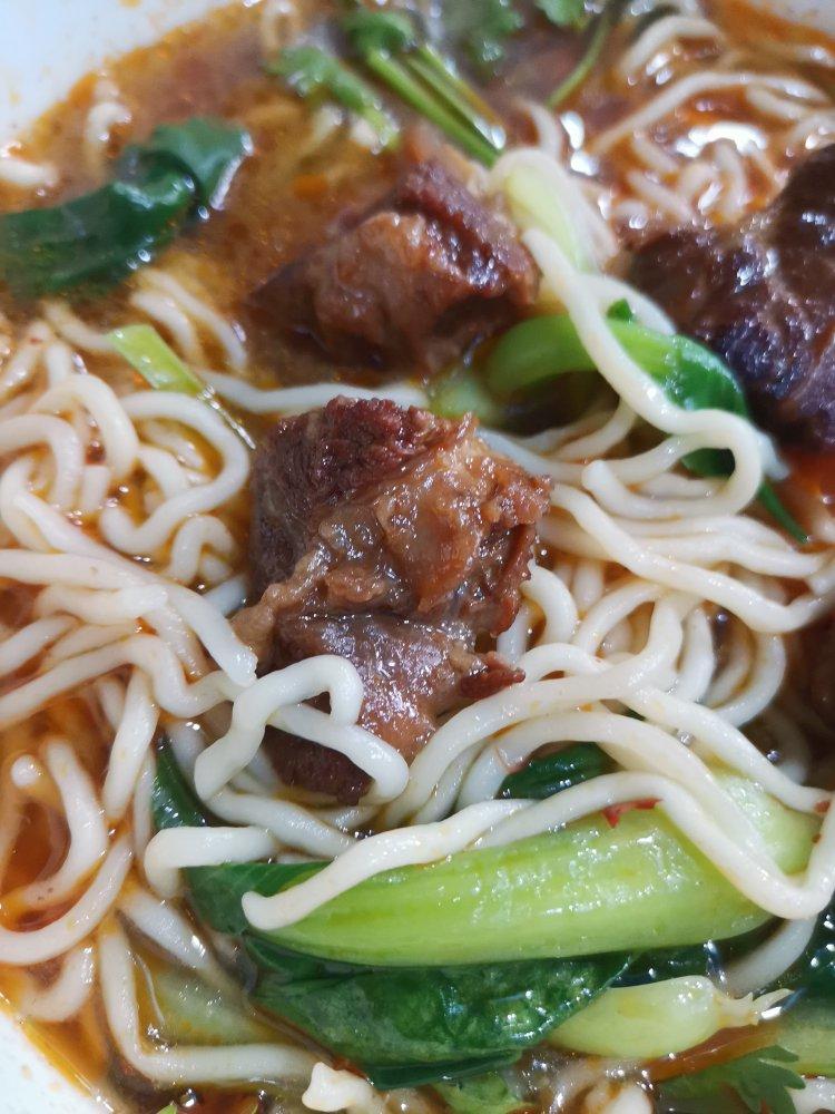 红烧牛肉面