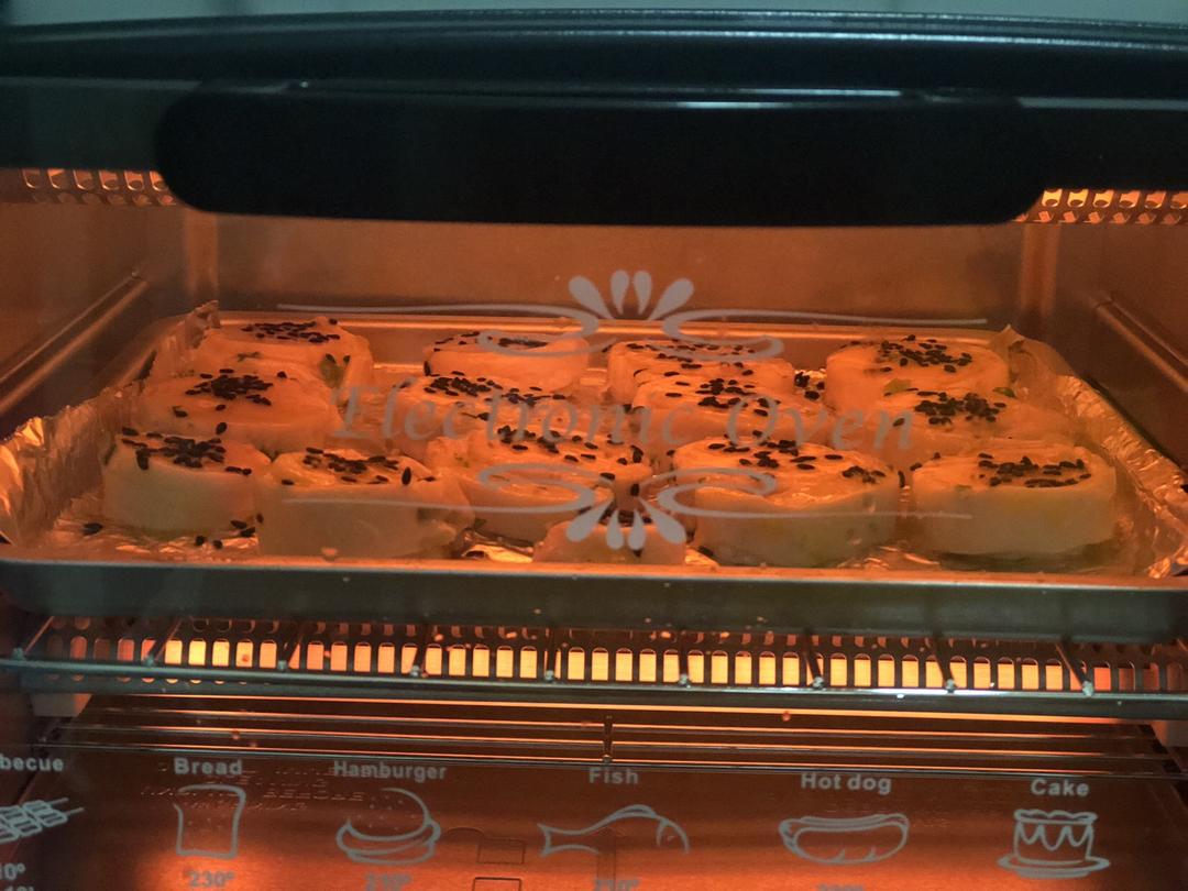 烤箱版手抓饼香蕉卷的做法