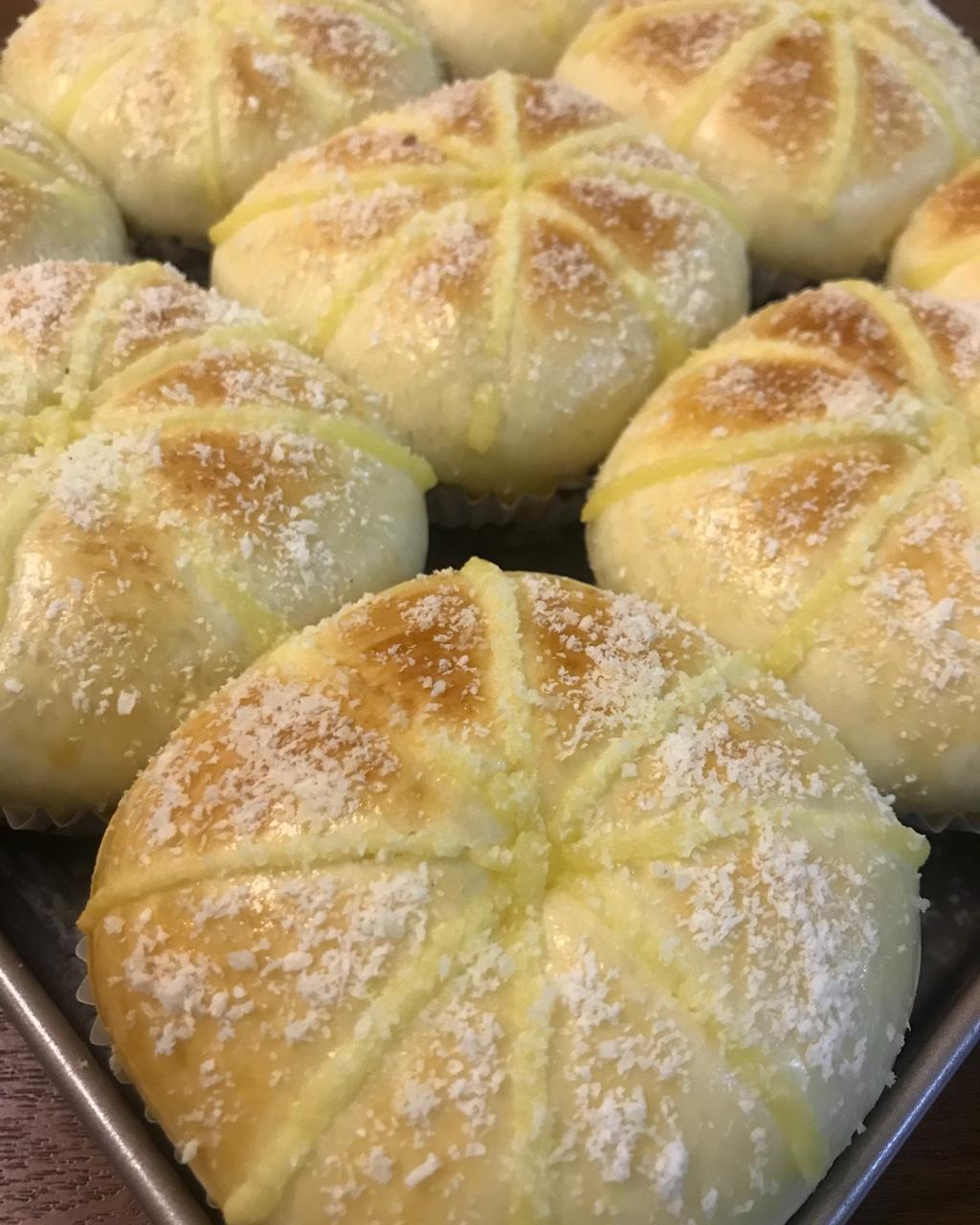 椰浆十字包 Coconut Custard Hot Crossed Bun