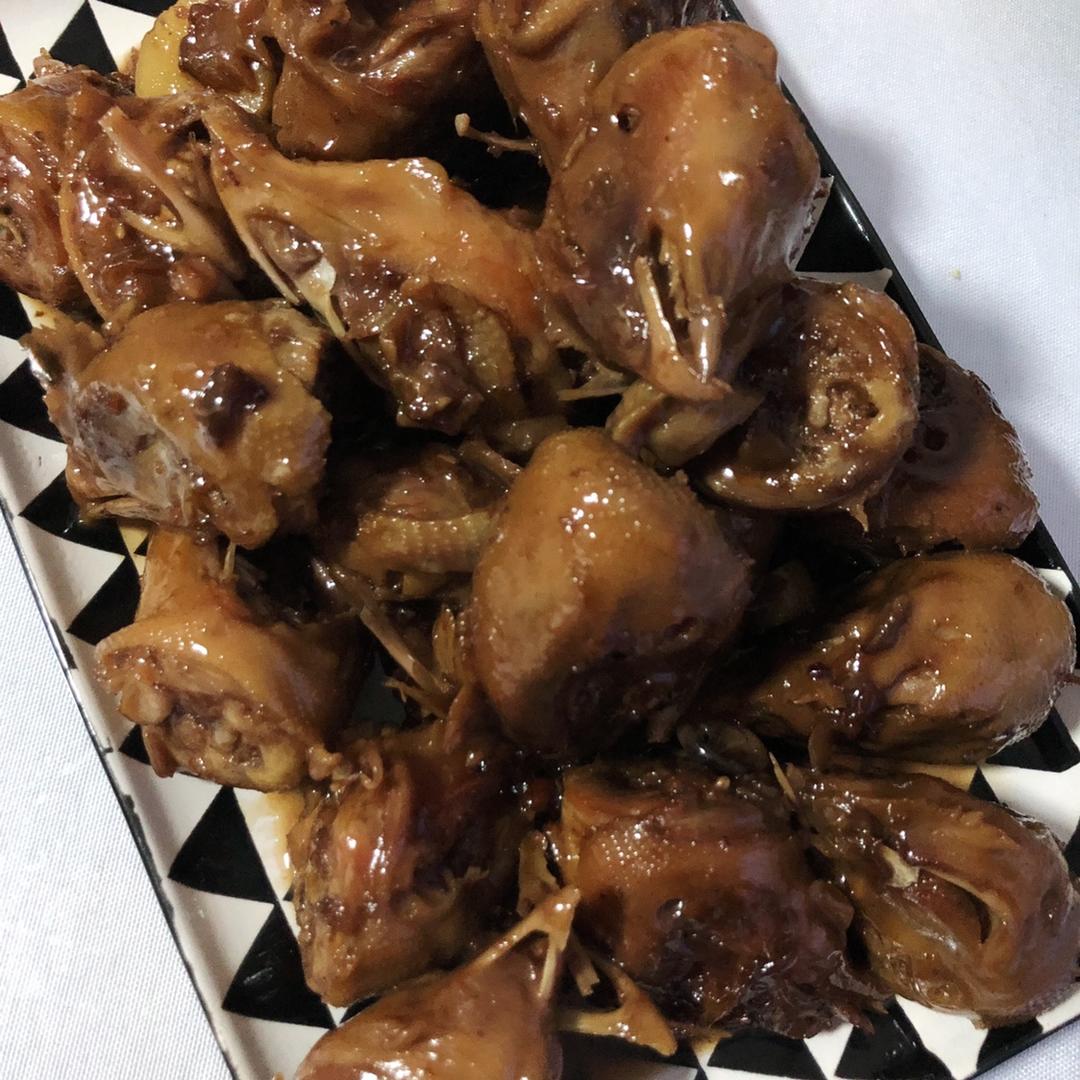 清晴请淸做的酱鸡头