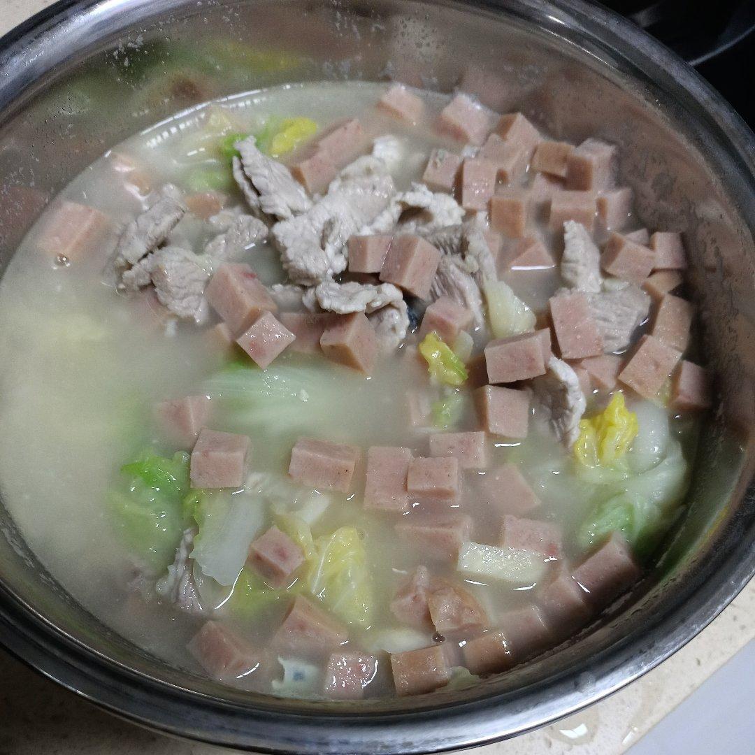 厨师长教你：“上汤大白菜”的家常做法，营养又美味