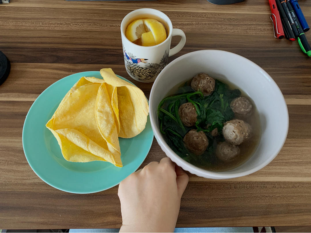 菠菜牛肉丸子汤