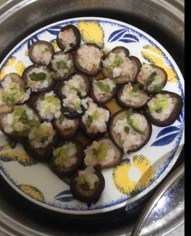 香菇蒸虾盏