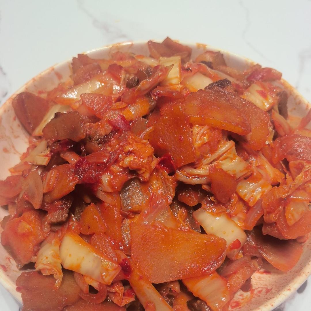 五花肉炒辣白菜