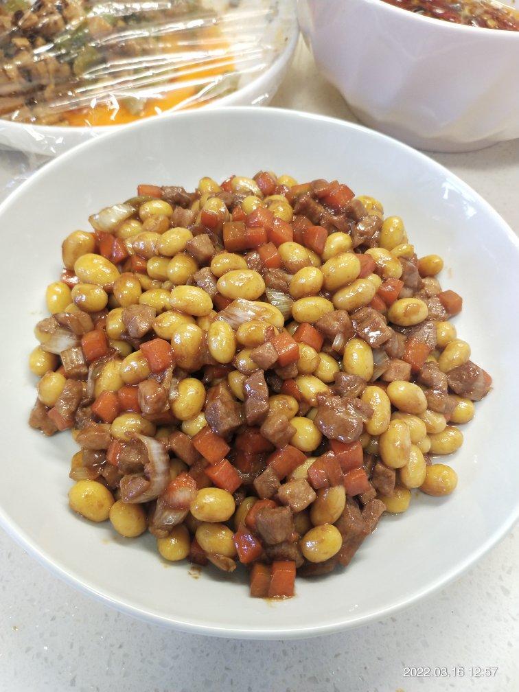 肉丁炒黄豆