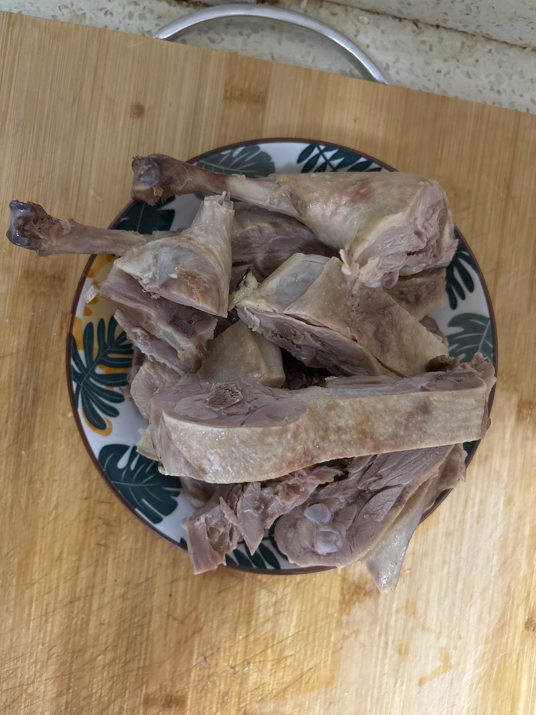 首次成功的盐水鸭腿