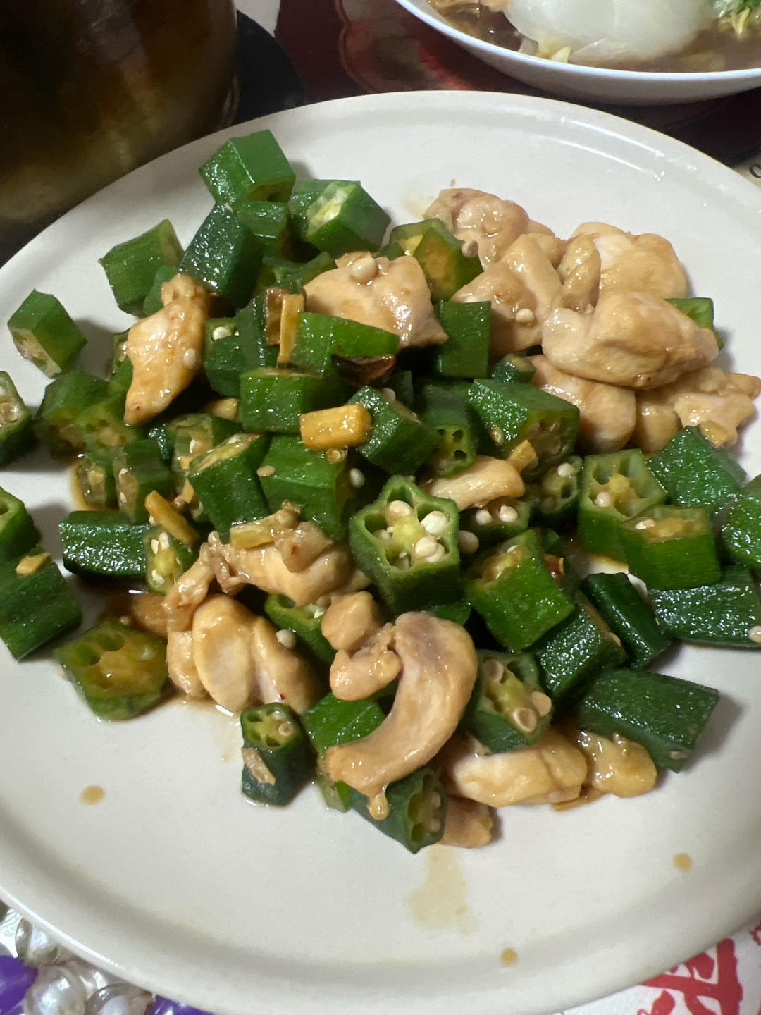 【秋葵鸡丁】这样做，夏天就能愉快地吃肉！