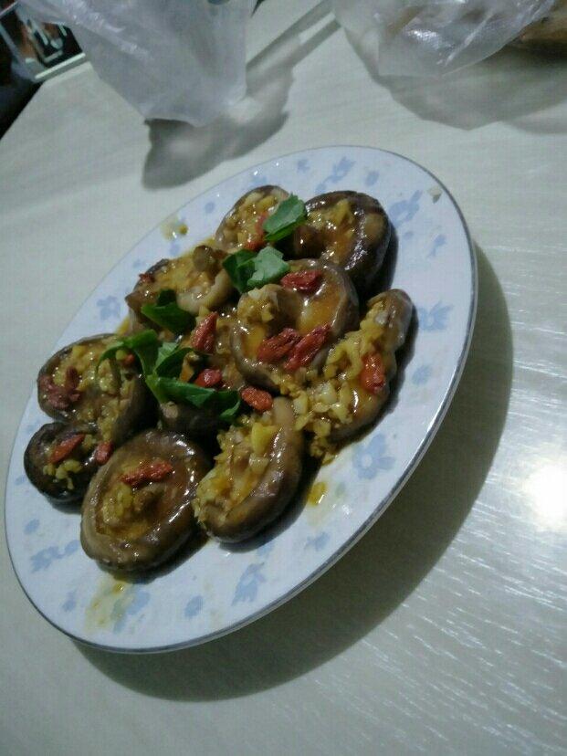 蒜蓉孜然烤香菇