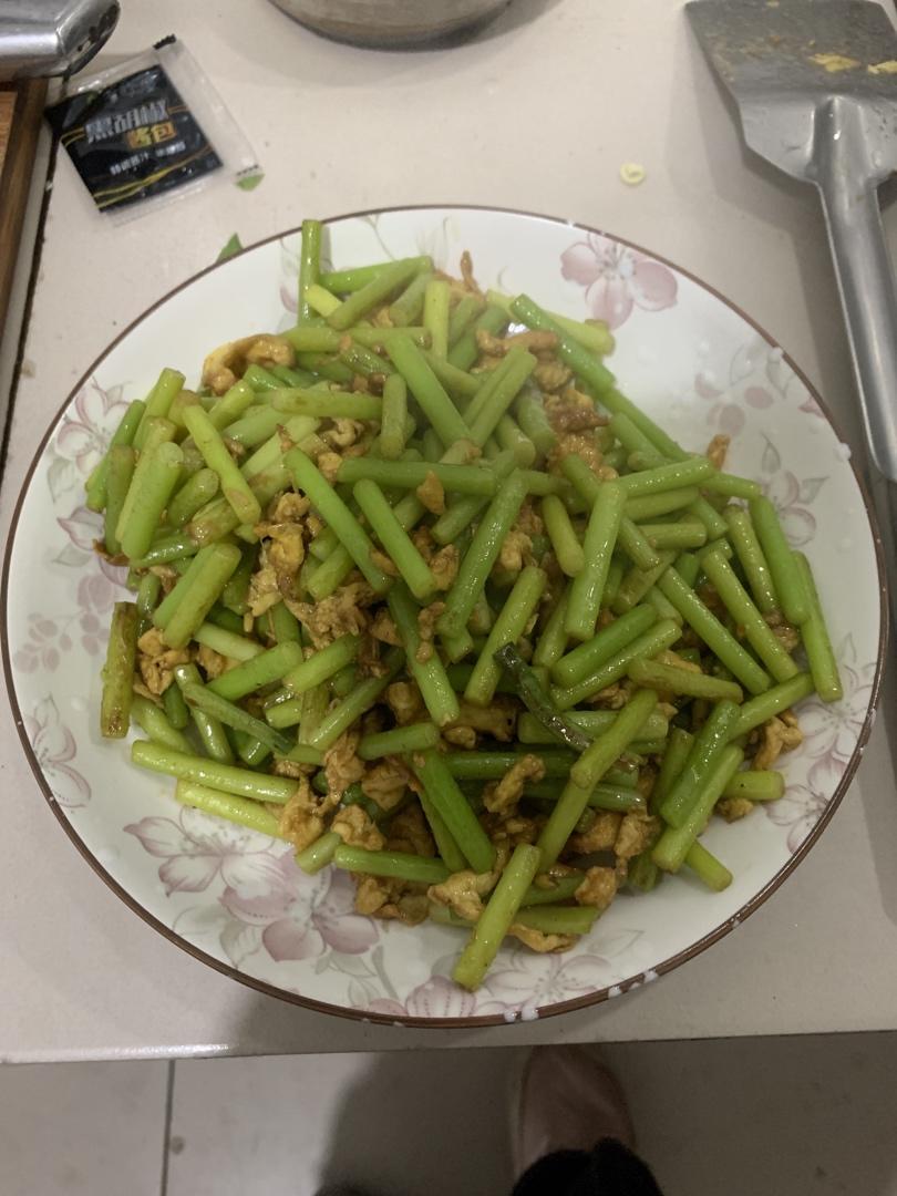 💯这味道绝了‼️好吃到光盘的蒜苔炒鸡蛋