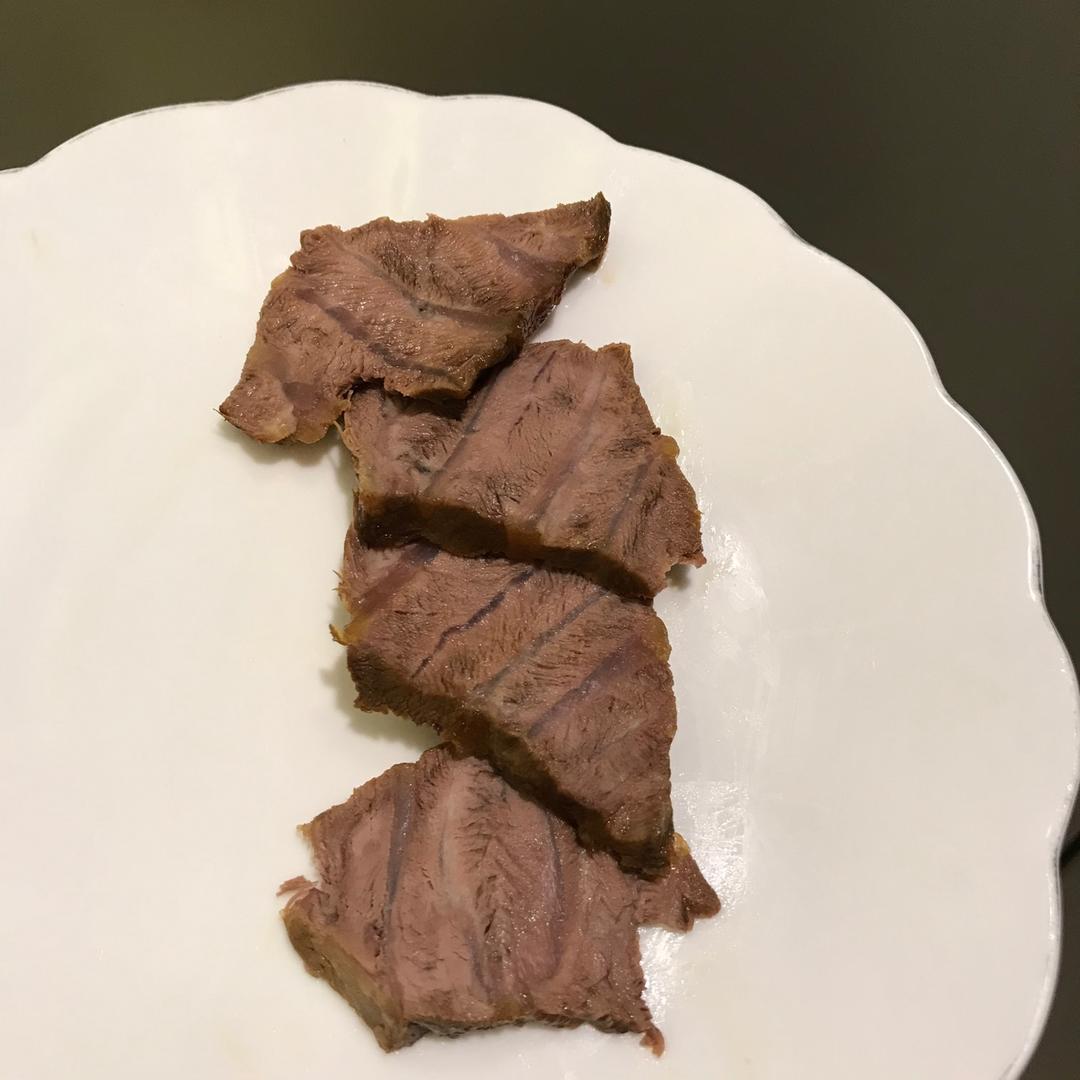 卤牛肉