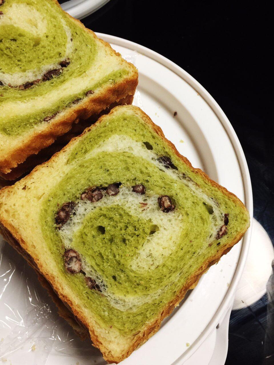 抹茶蜜豆吐司