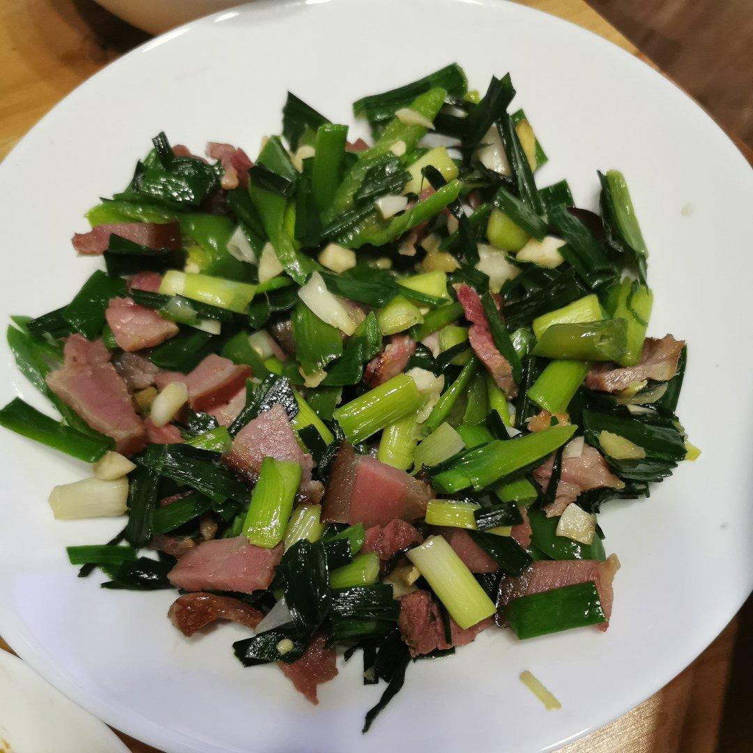 咸香下饭，青椒蒜苗炒腊肉