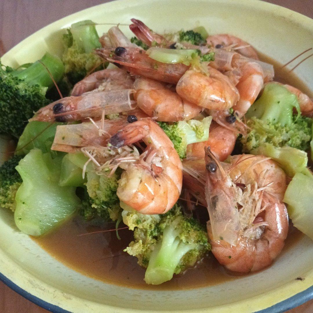 超好吃的西兰花炒虾仁