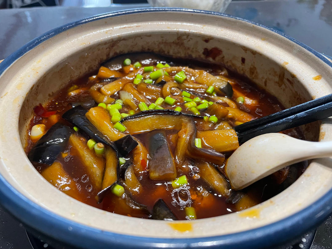 开胃下饭菜！巨简单的家常鱼香茄子煲