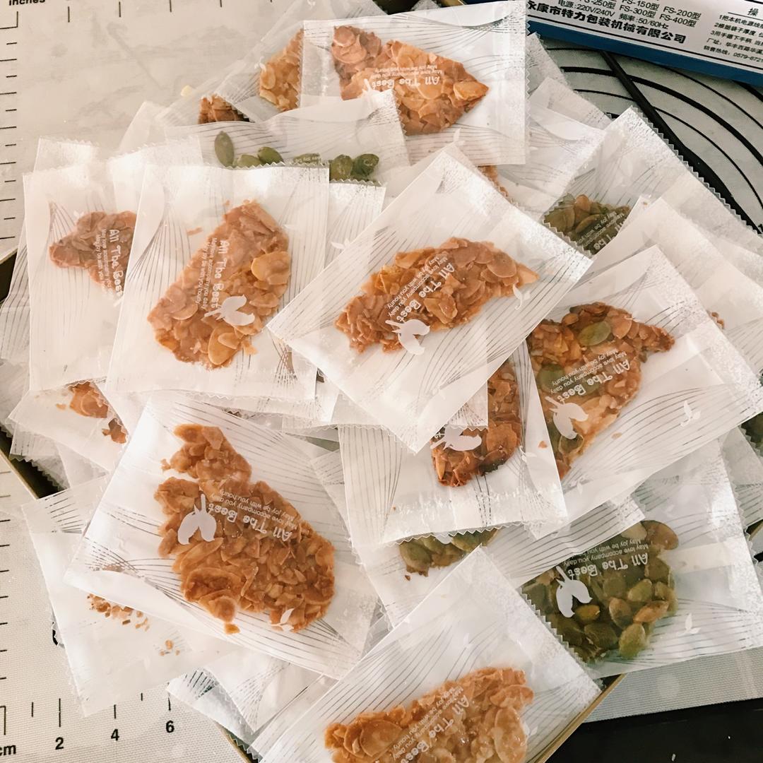 杏仁瓦片：薄脆香酥小零食。