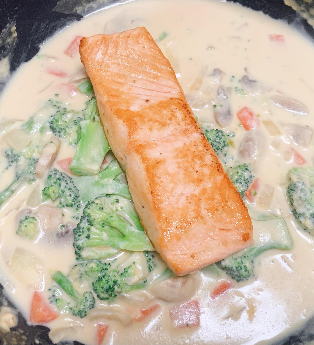 三文鱼田园豆浆炖杂蔬【健康一锅端】