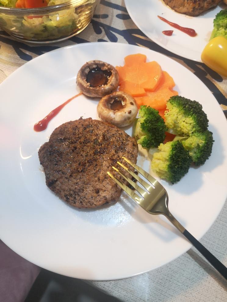 自己做的煎牛排的做法