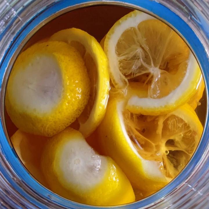 超好喝的柠檬🍋冰红茶        （自制健康食材，无糖精😋）
