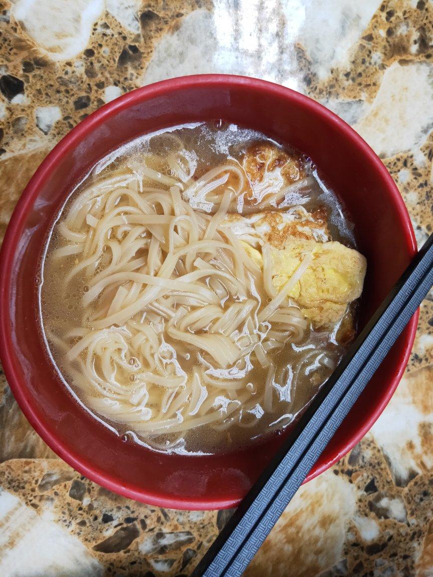 超简单美味的葱香鸡蛋面