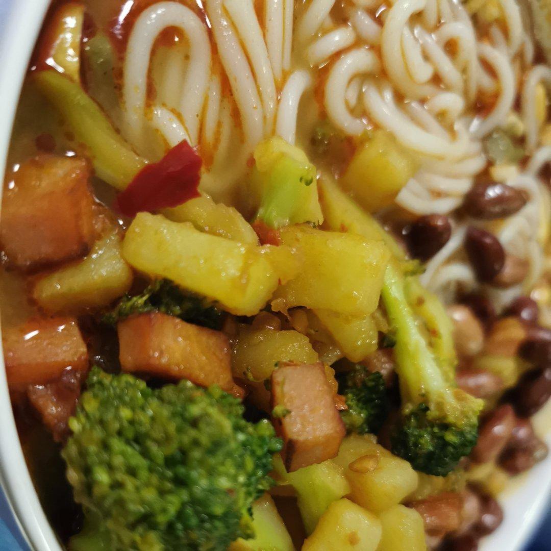 螺蛳粉的丰富吃法