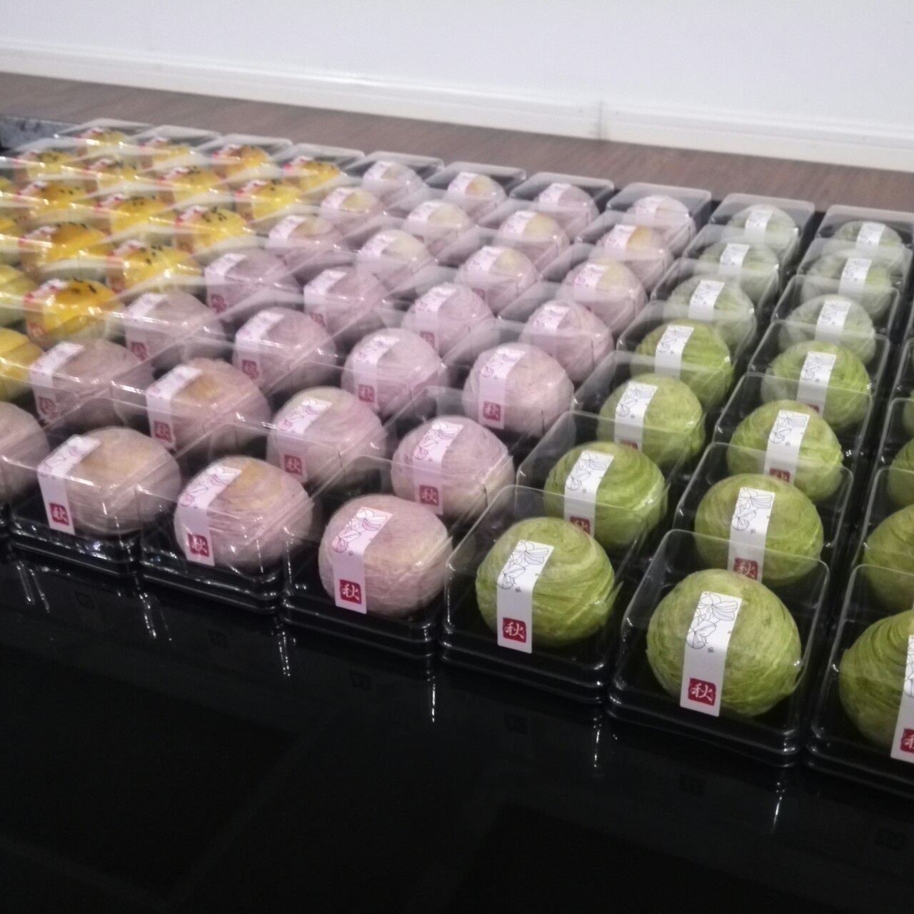 蛋黄酥~紫薯、抹茶、原味~花好月圆，中秋快乐~内附一次做六色蛋黄酥方法~
