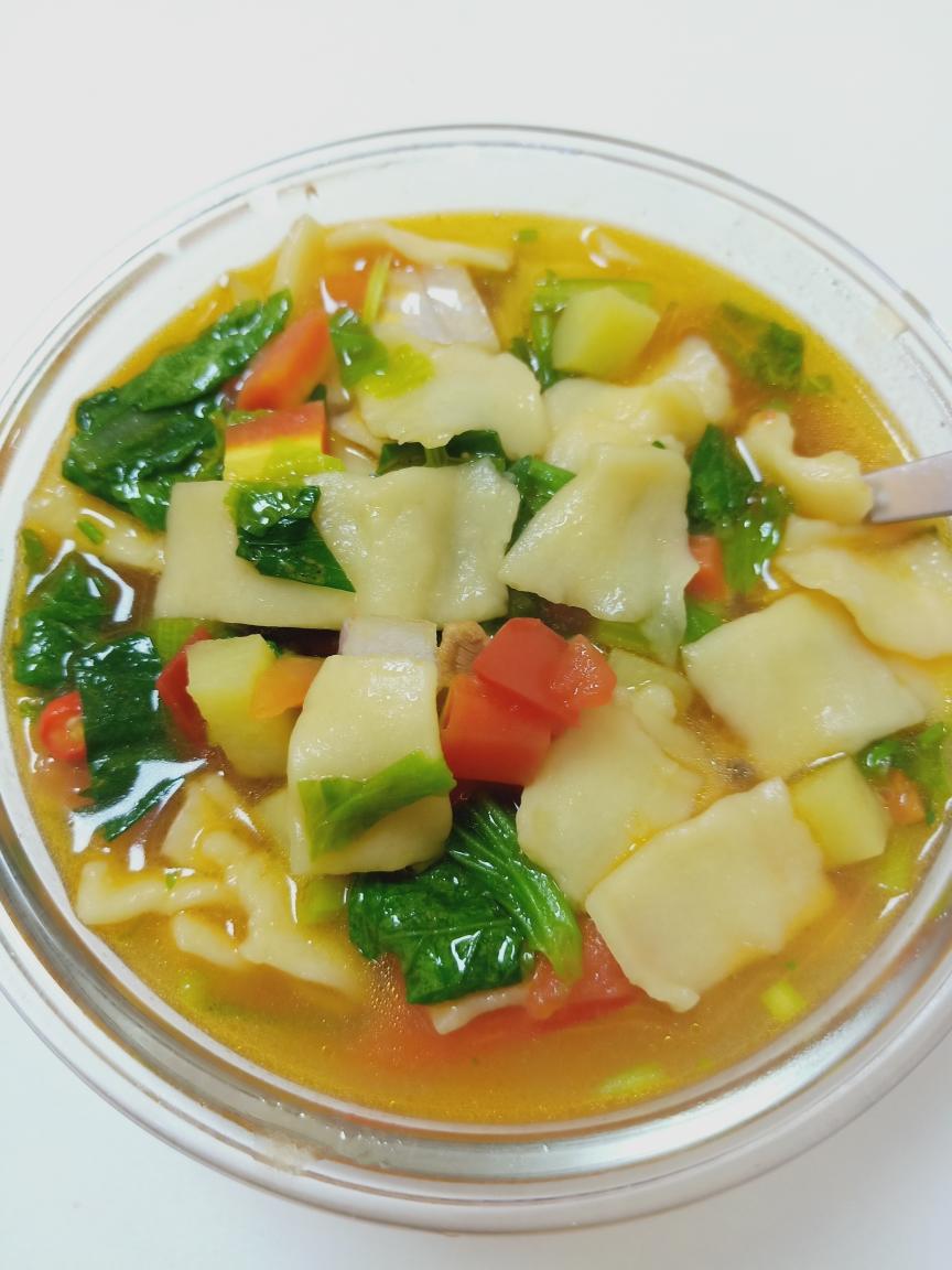 新疆酸汤揪片子的做法