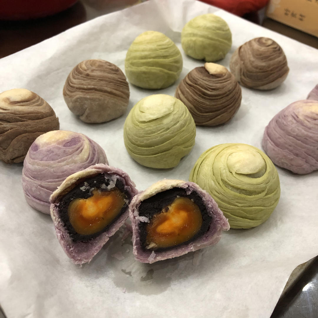 彩色蛋黄酥