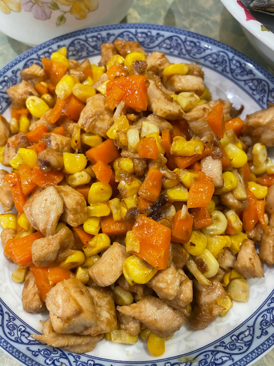 玉米鸡丁