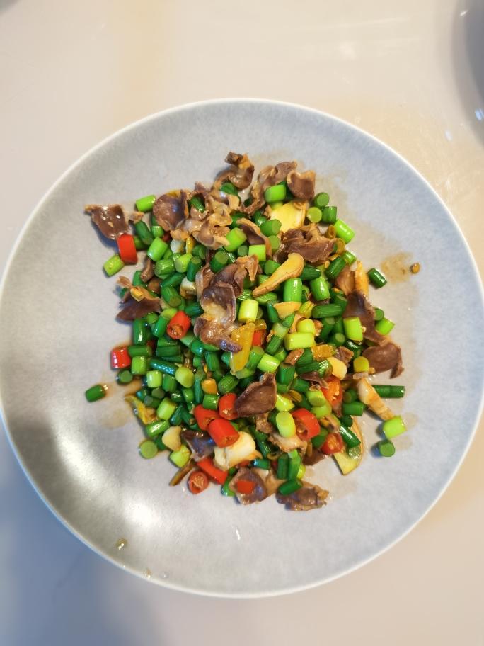 超下饭的酸辣鸡胗(鸡肾)的做法