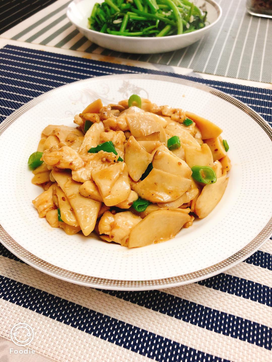 爽滑鲜嫩的鸡片滑杏鲍菇