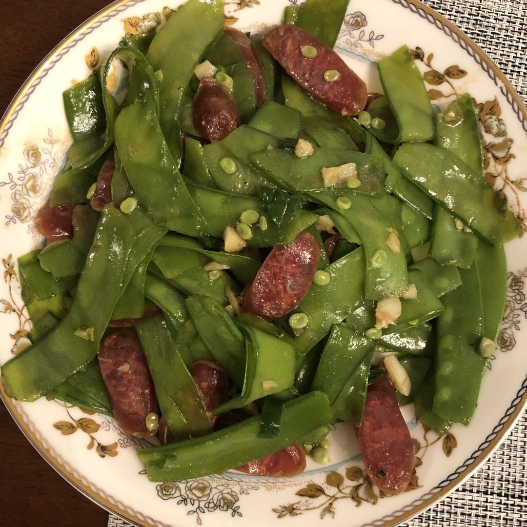 超脆爽的荷兰豆炒香肠