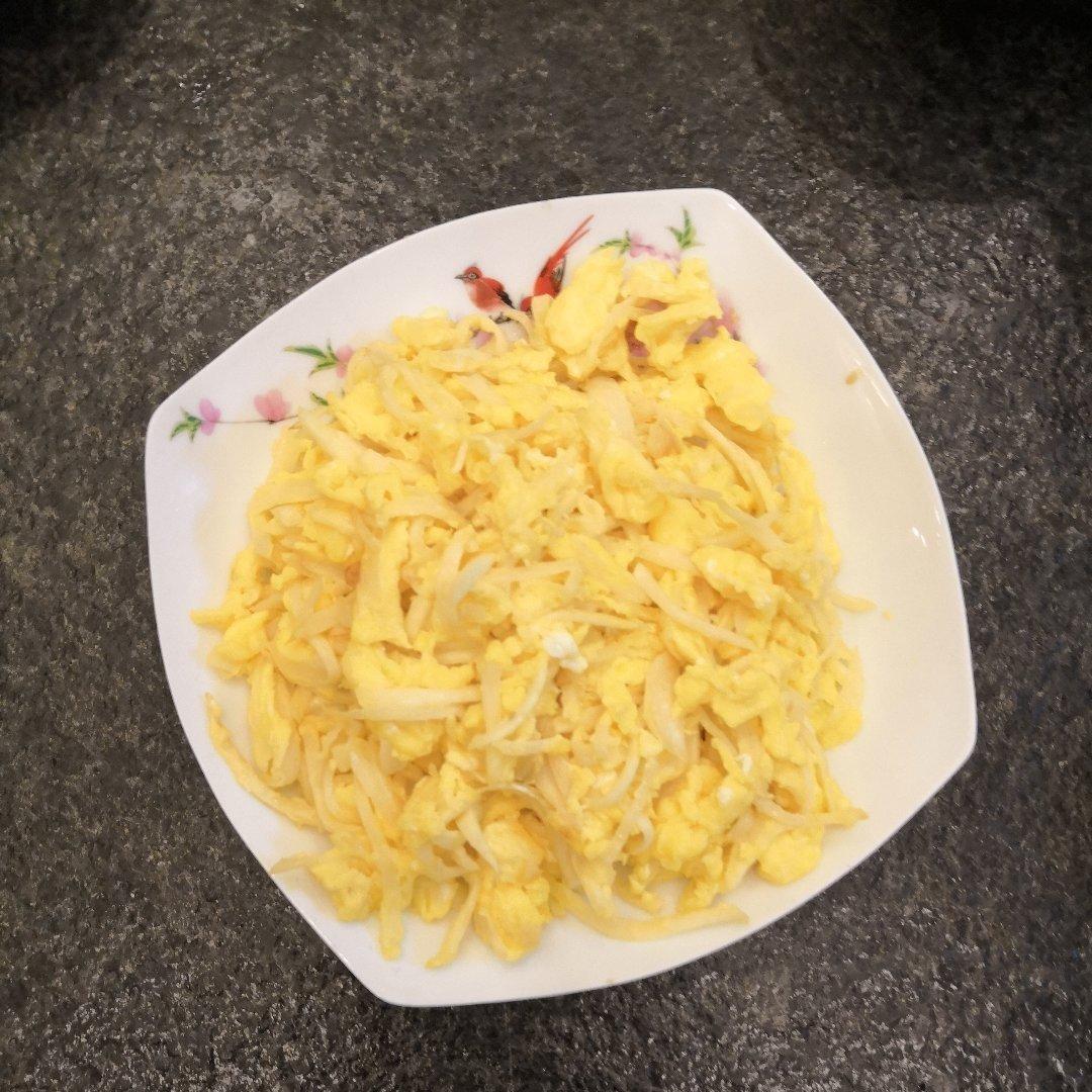 茭白茶干炒鸡蛋