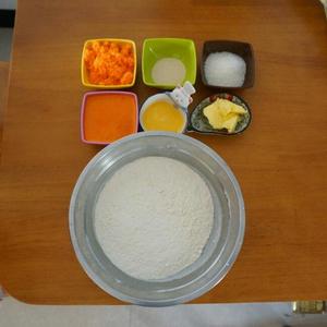 胡萝卜汉堡胚的做法 步骤1