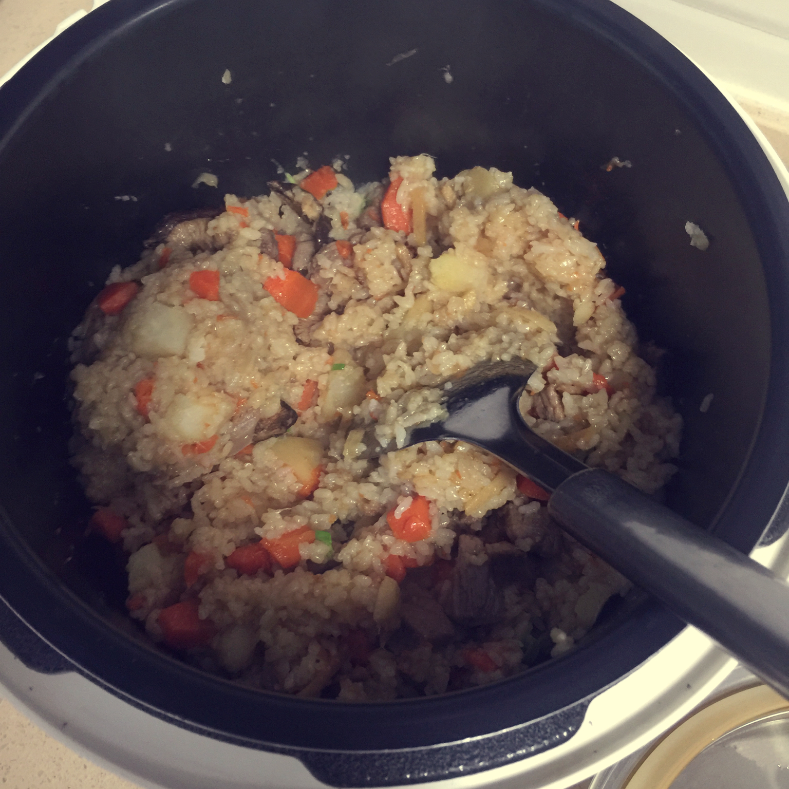喷香羊肉焖饭