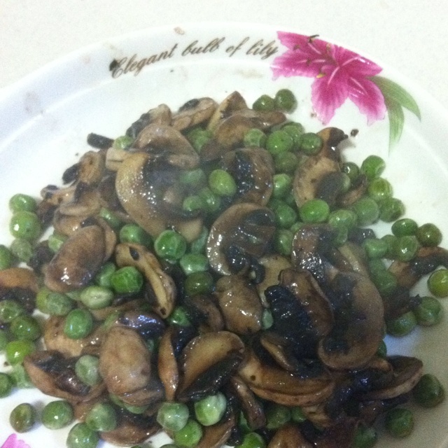 青豆蘑菇