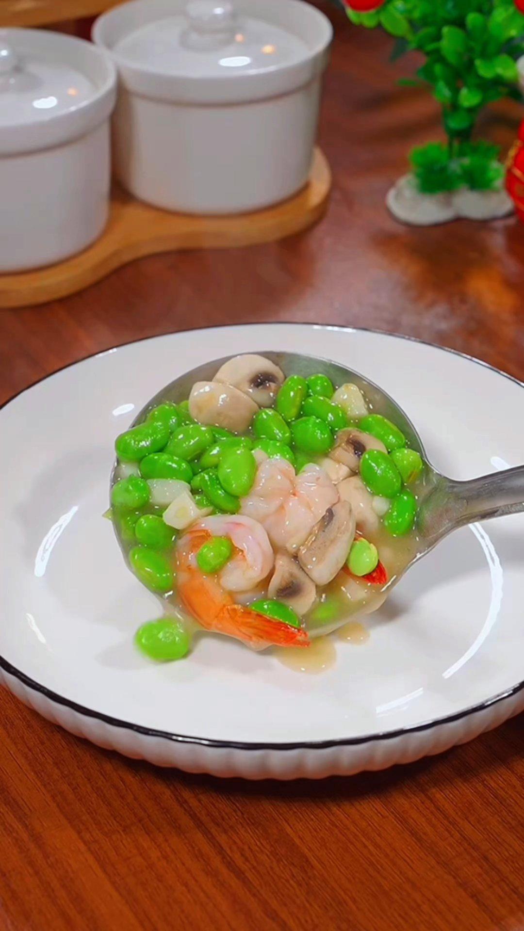 口蘑青豆炒虾仁，小白厨艺也能一步到位！
