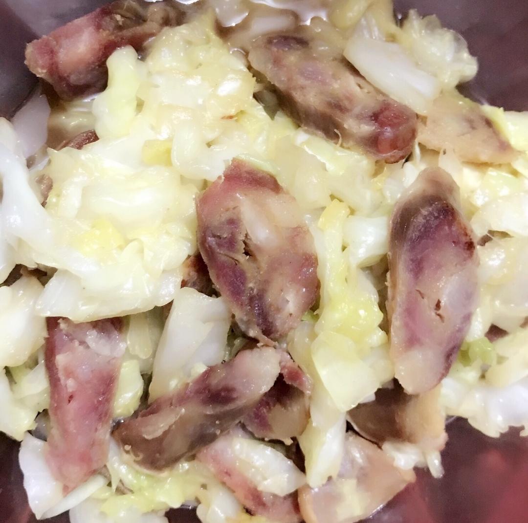 腊肠手撕包菜