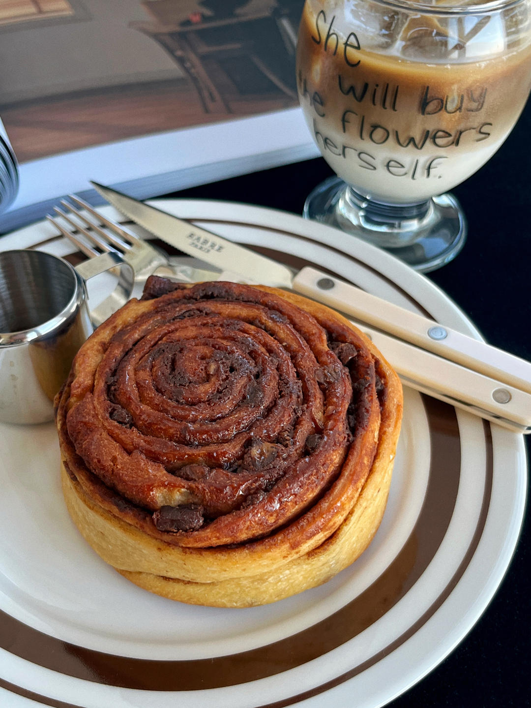 好吃！爱吃！香气浓郁热烈的布里欧修肉桂卷