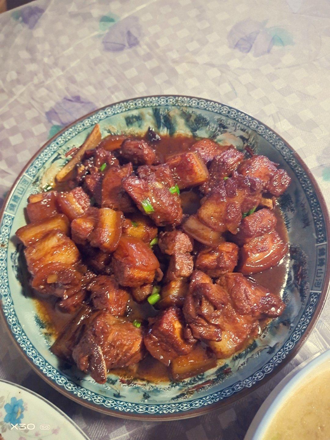 私房红烧肉 垂涎三尺软糯无比