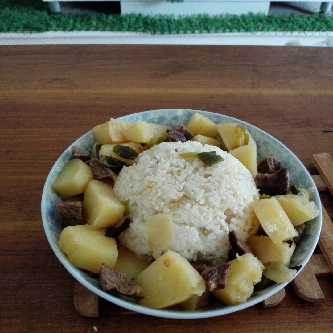 土豆烧牛肉